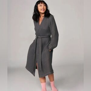 NWT Brooklinen Dreamweaver Waffle Robe